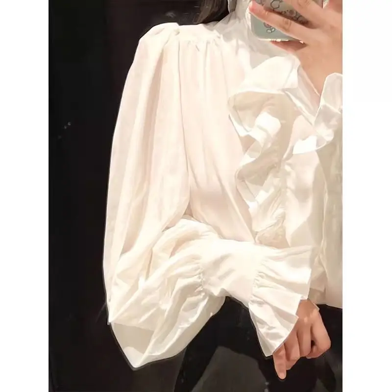 Vintage Elegant White Ruffled Shirt - Image 3