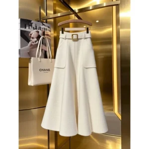 Autumn and Winter Fashionable White A-Line Thickened Half-length Skirt